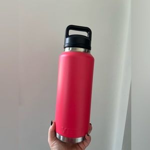 46 oz YETI bottle